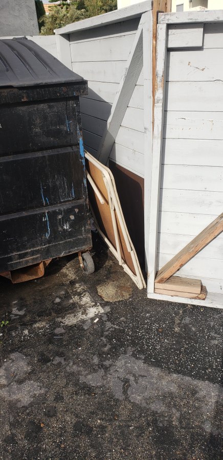 Debris at 1522